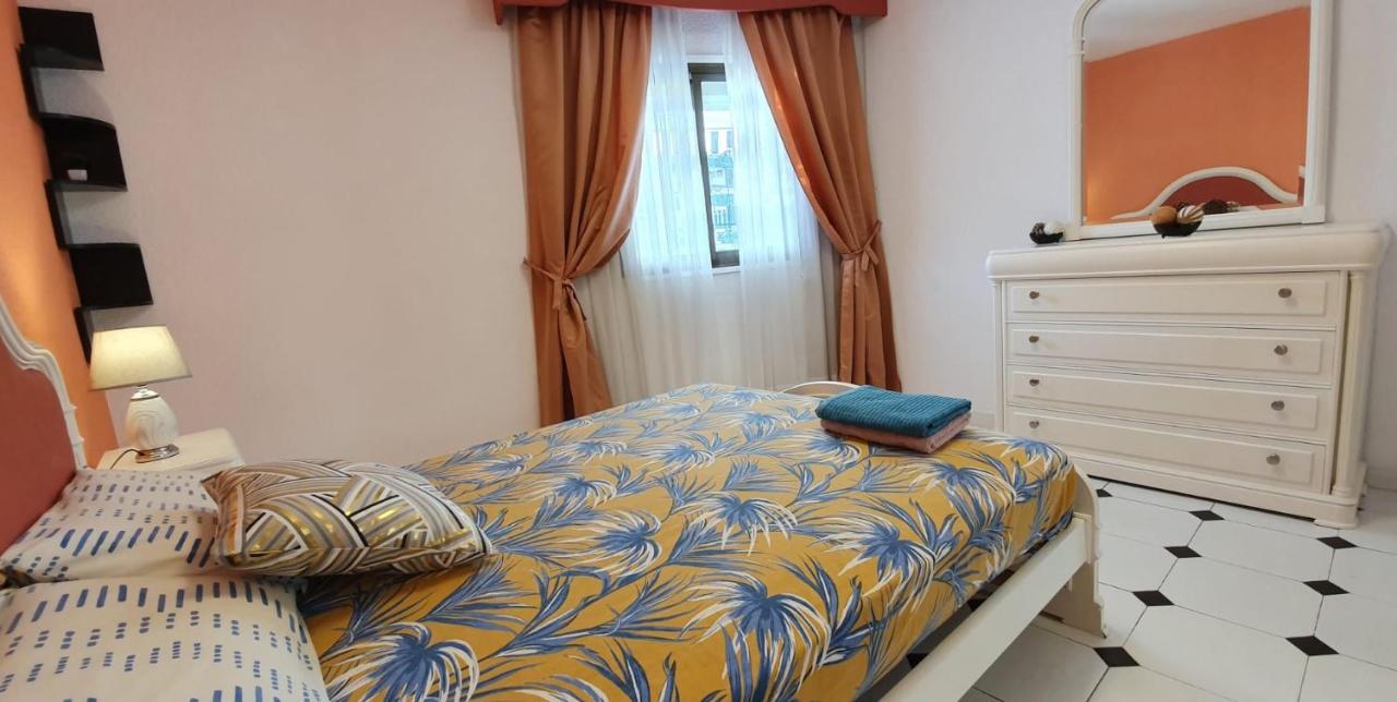 Encantadora Vivienda En El Paseo Maritimo De Salou Eksteriør billede